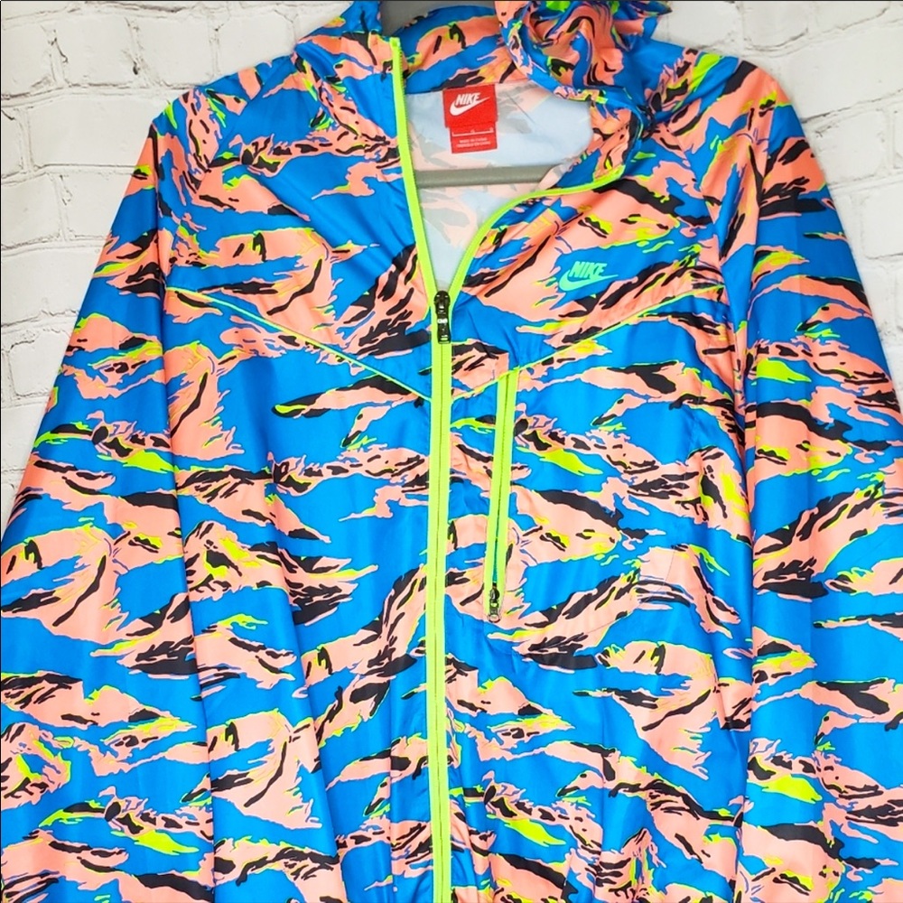 Nike windbreaker size Large womens NWOT